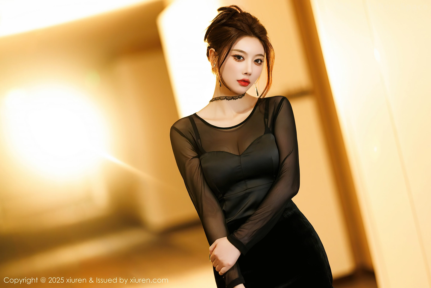 图片[5]-[XiuRen秀人网] VOL.9776 女神杨晨晨Yome黑色连衣短裙露黑色内衣配开档黑丝极致魅惑写真101P-秀人网官方网站